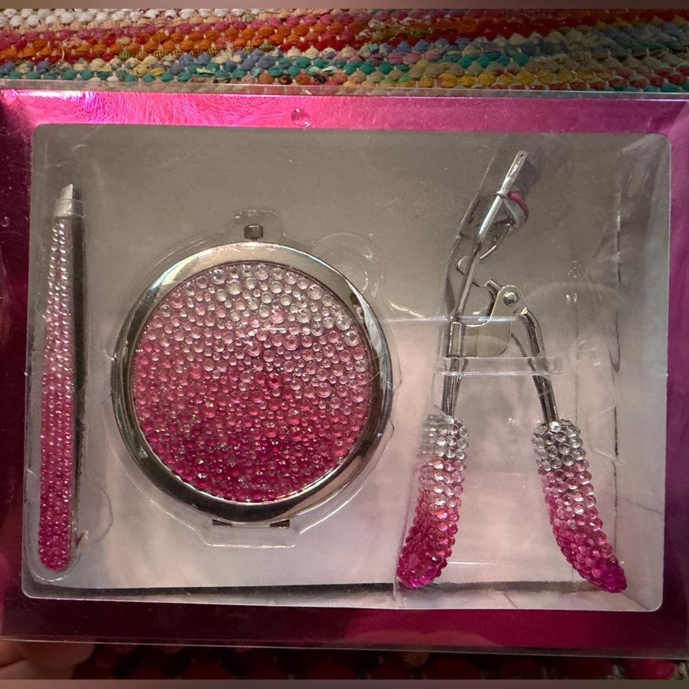 Macy’s Pink Rhinestone Makeup tools Set